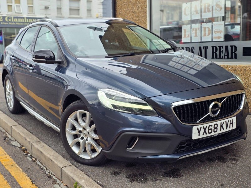 2018 Volvo V40